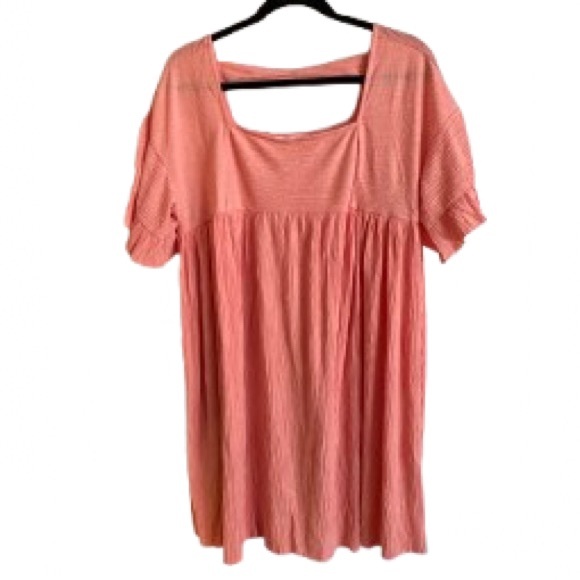 Ces Femme Tops - NWOT Ces Femme Coral Short Sleeve Square Neck Tunic - Size M
